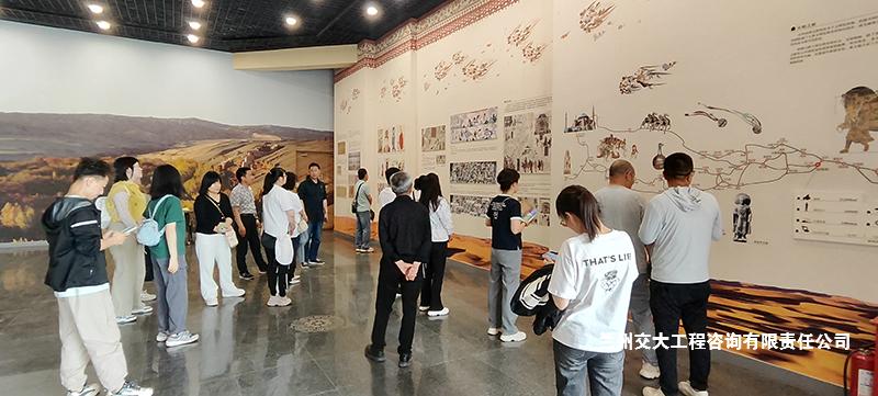 黨支部赴蘭州敦煌藝術(shù)館開(kāi)展主題黨日活動(dòng)-2改.jpg